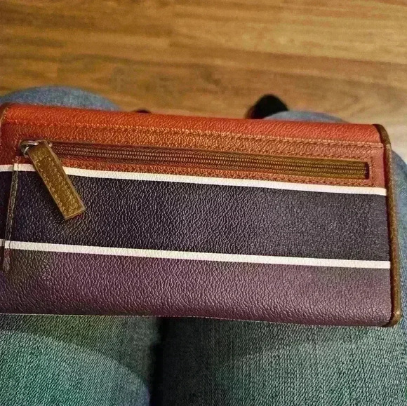 Dana Buchman Purse & envelope wallet.  Purple striped. - Picture 14 of 16